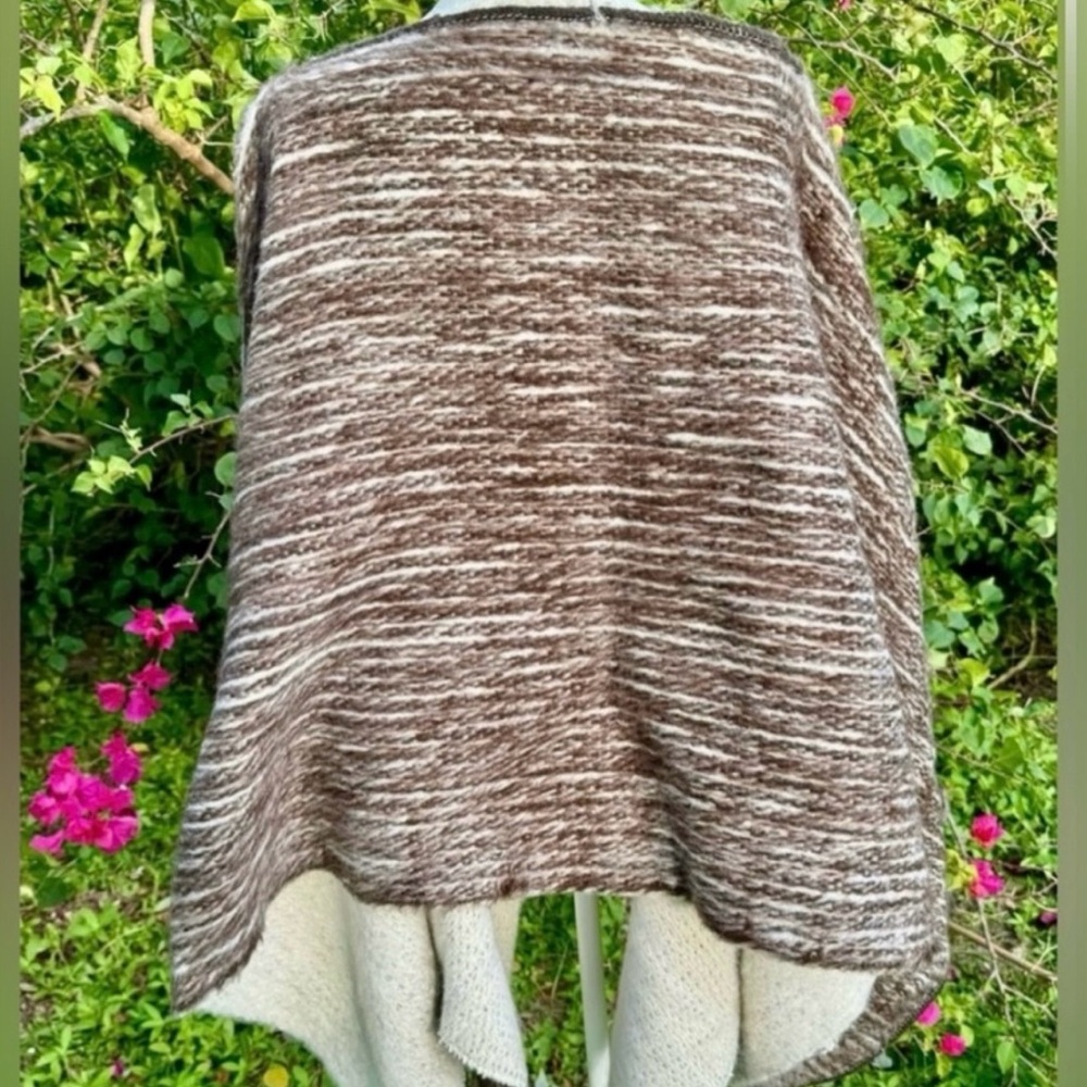 OOAK Heavy Brown fuzzy wool blend poncho.Chic neutral warm boxy lagonlook.OS